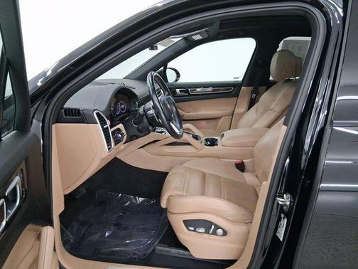 2021 Porsche Cayenne Cayenne