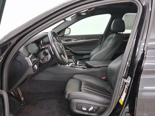 2021 BMW 530 530i