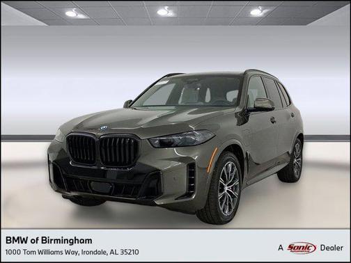Manhattan Green Metallic 2026 BMW X5 PHEV xDrive50e