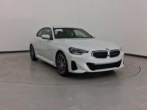 2025 BMW 230 230i