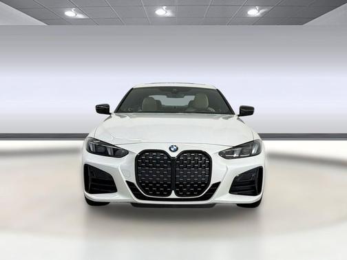 Mineral White Metallic 2027 BMW 430 i