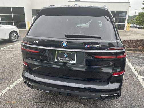 2025 BMW X7 M60i