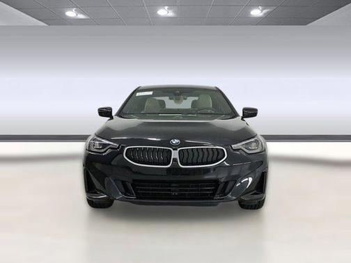 2025 BMW 230 i