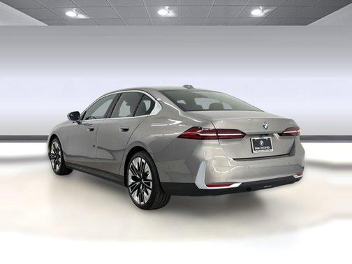 Gray 2026 BMW 530 530i