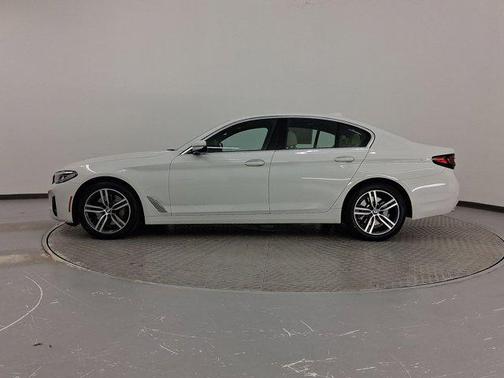 2023 BMW 530 i