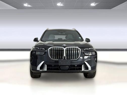 Black Sapphire Metallic 2024 BMW X7 xDrive40i