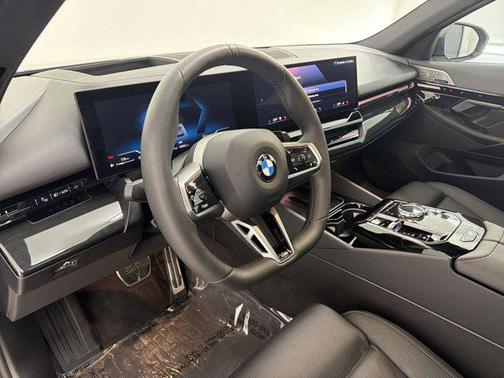 2025 BMW 530 530i