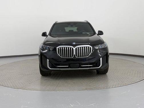 Black 2026 BMW X5 xDrive40i