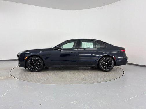 Carbon Black Metallic 2026 BMW 760 xDrive