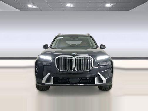 Black Sapphire Metallic 2026 BMW X7 xDrive40i