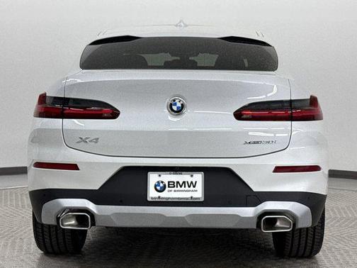 2025 BMW X4 xDrive30i