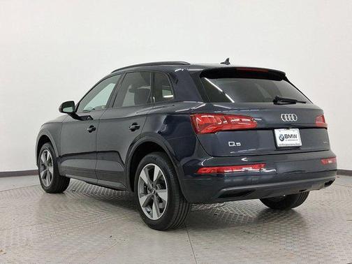 2020 Audi Q5 45 Titanium Premium