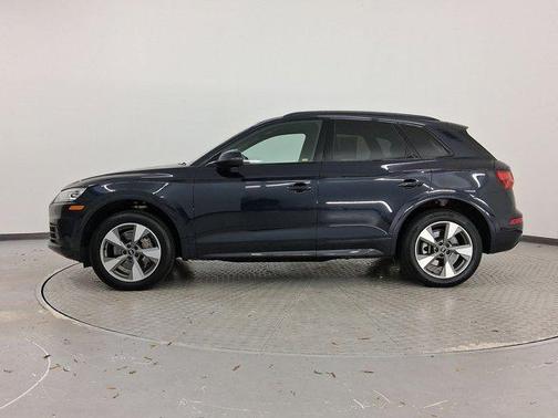 2020 Audi Q5 45 Titanium Premium
