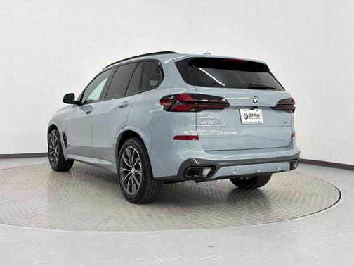 Brooklyn Grey Metallic 2026 BMW X5 xDrive40i