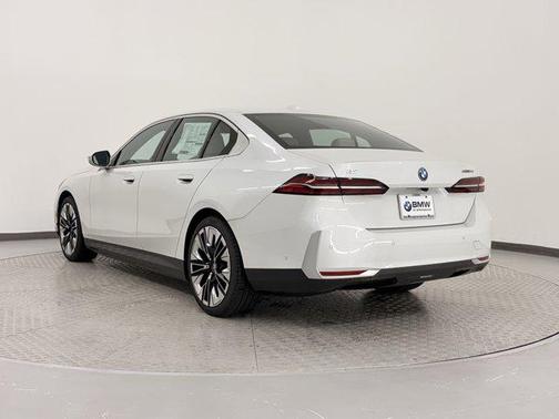 2024 BMW i5 eDrive40