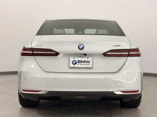 2024 BMW i5 eDrive40