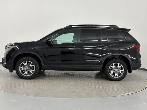 Crystal Black Pearl 2023 Honda Passport AWD TrailSport