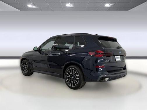 Carbon Black Metallic 2026 BMW X5 PHEV xDrive50e