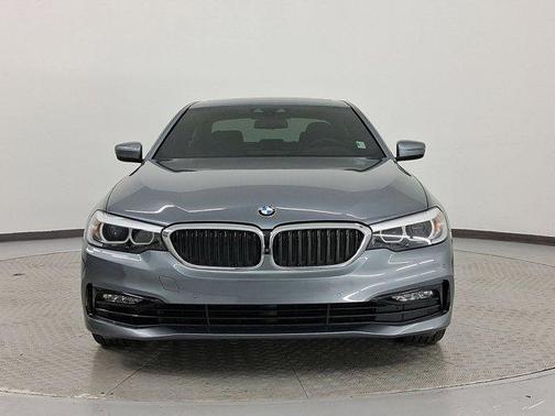 2017 BMW 540 540i
