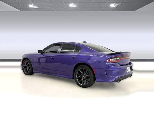 Plum Crazy Pearlcoat 2023 Dodge Charger R/T