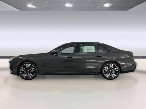 2026 BMW 740 xDrive