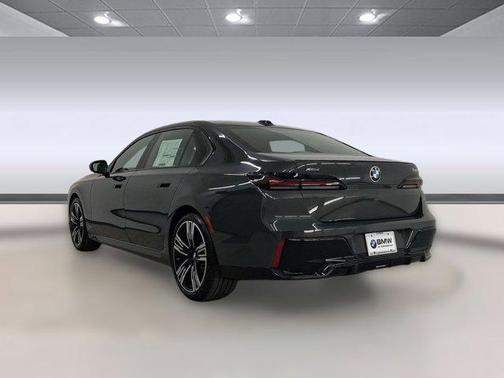 2026 BMW 740 xDrive