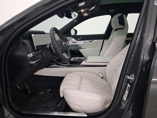 2026 BMW 740 xDrive