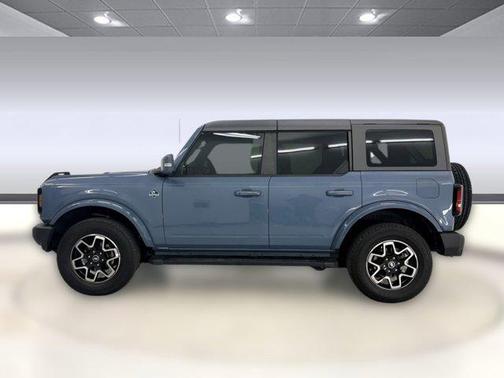 Gray 2024 Ford Bronco Outer Banks