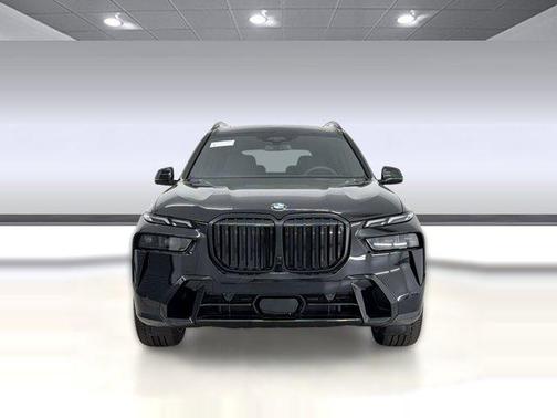 Black Sapphire Metallic 2026 BMW X7 xDrive40i