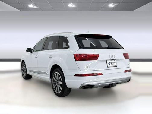 White 2018 Audi Q7 3.0T Premium Plus