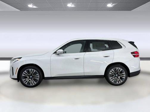 Mineral White Metallic 2026 BMW X3 30 xDrive