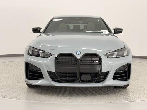 2025 BMW M440 i