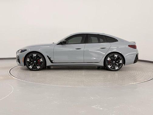 2025 BMW M440 i