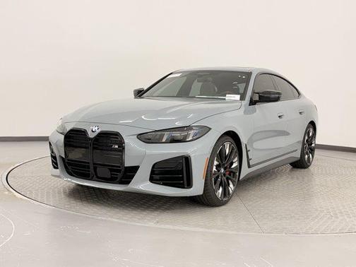 2025 BMW M440 i
