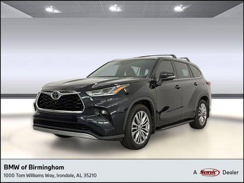 Midnight Black Metallic 2021 Toyota Highlander Platinum