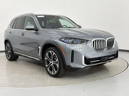 Skyscraper Grey Metallic 2026 BMW X5 sDrive40i
