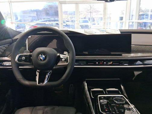 2026 BMW 760 xDrive
