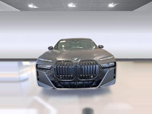 2026 BMW 760 xDrive