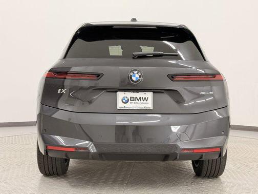2026 BMW iX xDrive45