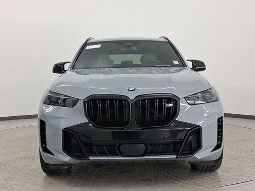2024 BMW X5 M60i