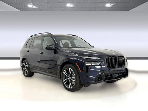 Carbon Black Metallic 2027 BMW X7 M60i