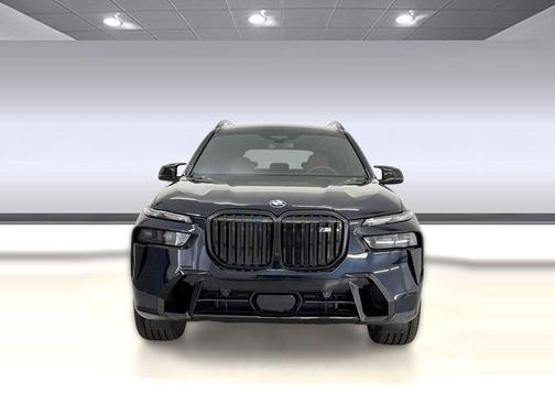 Carbon Black Metallic 2027 BMW X7 M60i