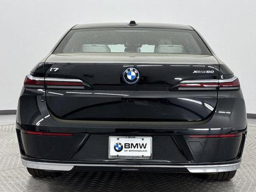 2025 BMW i7 xDrive60
