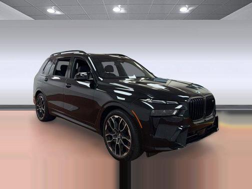 Black Sapphire Metallic 2023 BMW X7 M60i