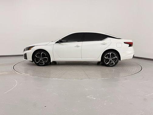 2024 Nissan Altima SR Intelligent AWD