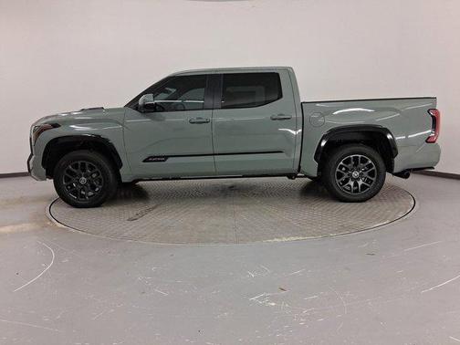 2024 Toyota Tundra Hybrid Platinum
