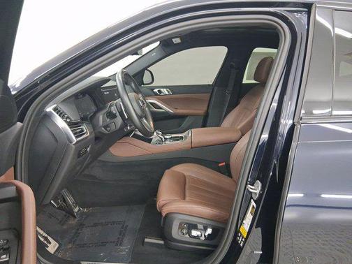 2022 BMW X6 xDrive40i