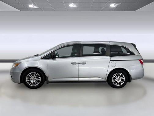 Alabaster Silver Metallic 2012 Honda Odyssey EX-L