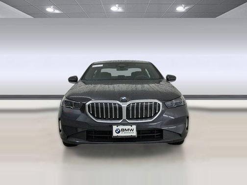 2025 BMW 530 xDrive