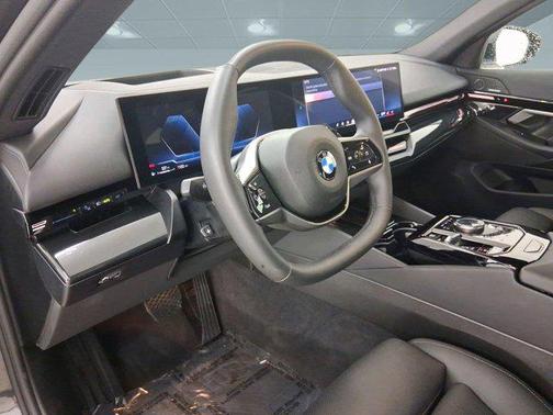 2025 BMW 530 xDrive